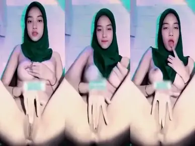 Bokep Jilbab Sarah Nakal Mengocok Area Terlarang